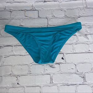 NWT Nike Women's Poly Core Solid Classic Fit Bikini Bottoms Size Large